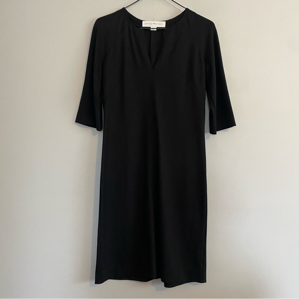 Lesley Evers Black V-Neck Dress